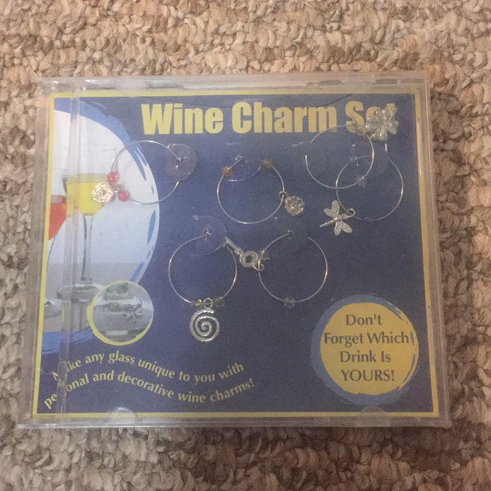 six piece Wine charm set